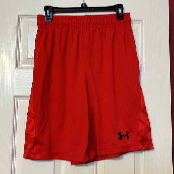 Under armour red loose basketball short size medium - Picture 1 of 6